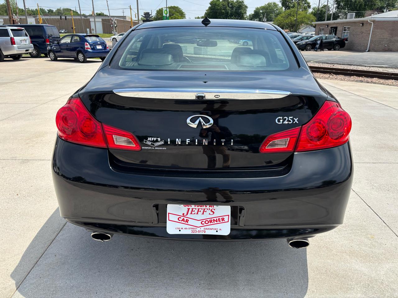 Infiniti G Sedan G25x AWD 2011