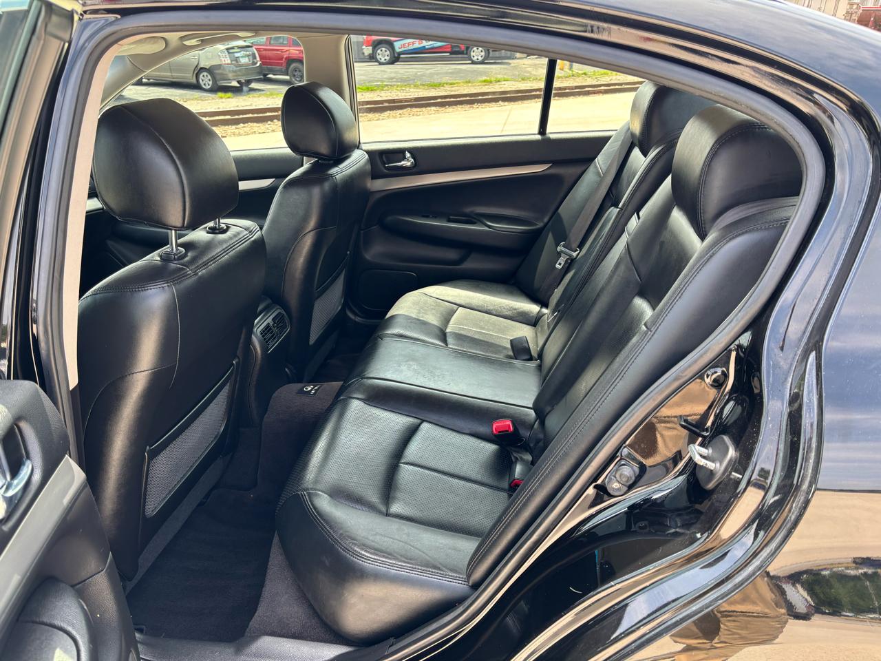 Infiniti G Sedan G25x AWD 2011