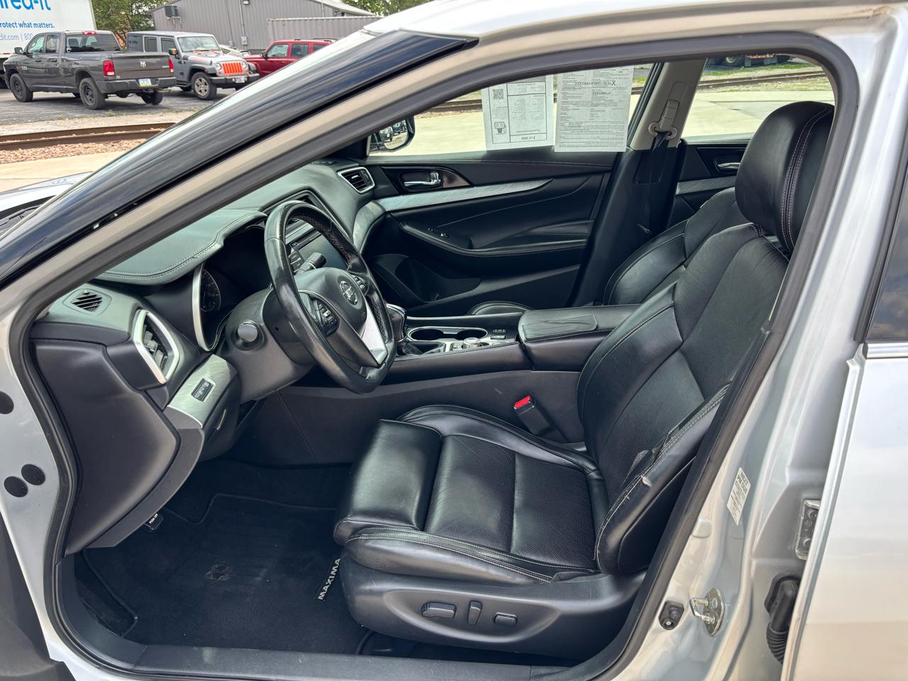 Nissan Maxima 3.5 SV 2017