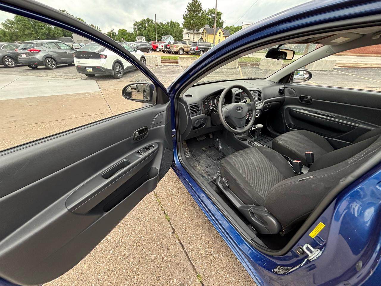 Hyundai Accent GS 3-Door 2009