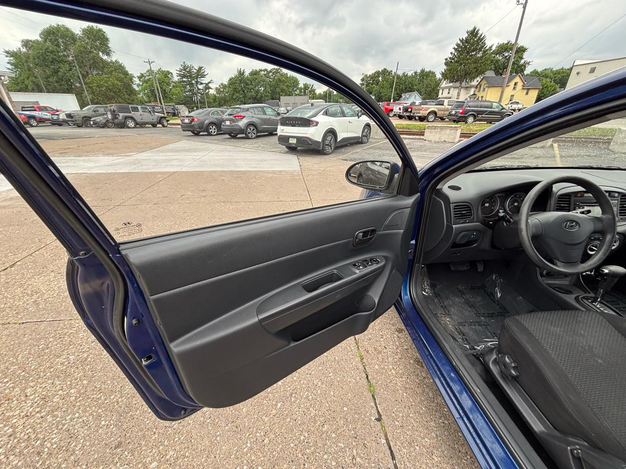 Hyundai Accent GS 3-Door 2009