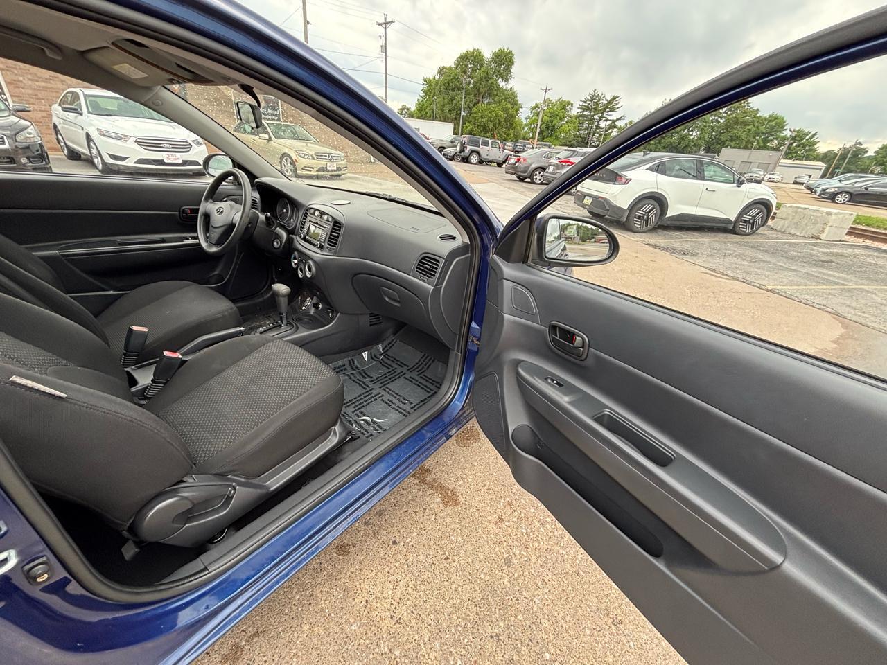 Hyundai Accent GS 3-Door 2009