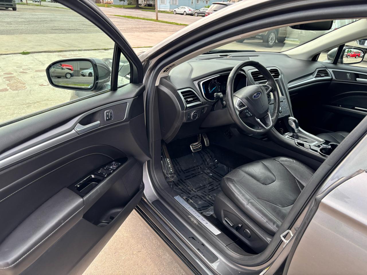 Ford Fusion Titanium AWD 2014