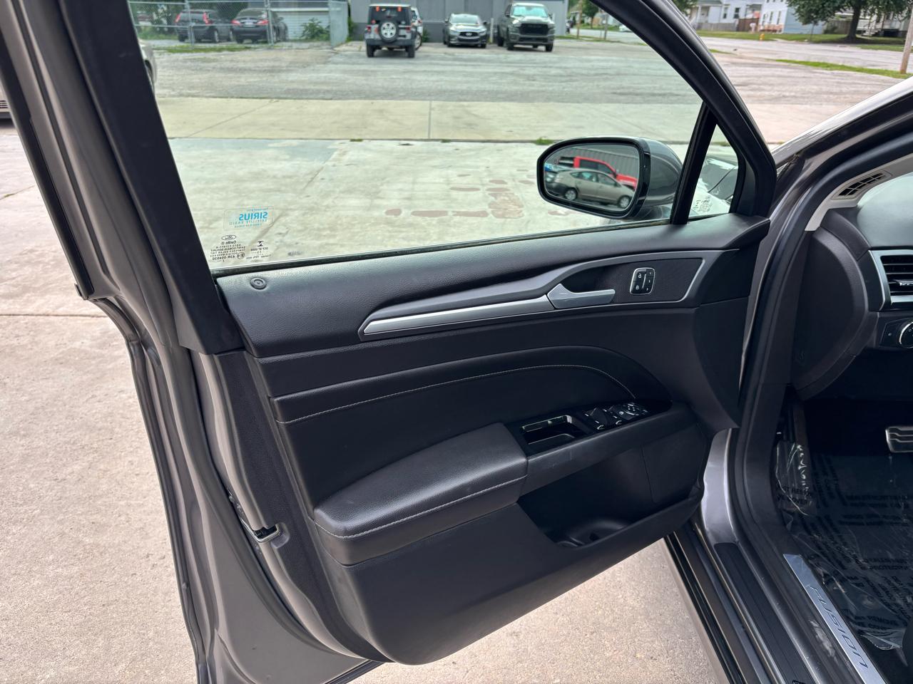 Ford Fusion Titanium AWD 2014