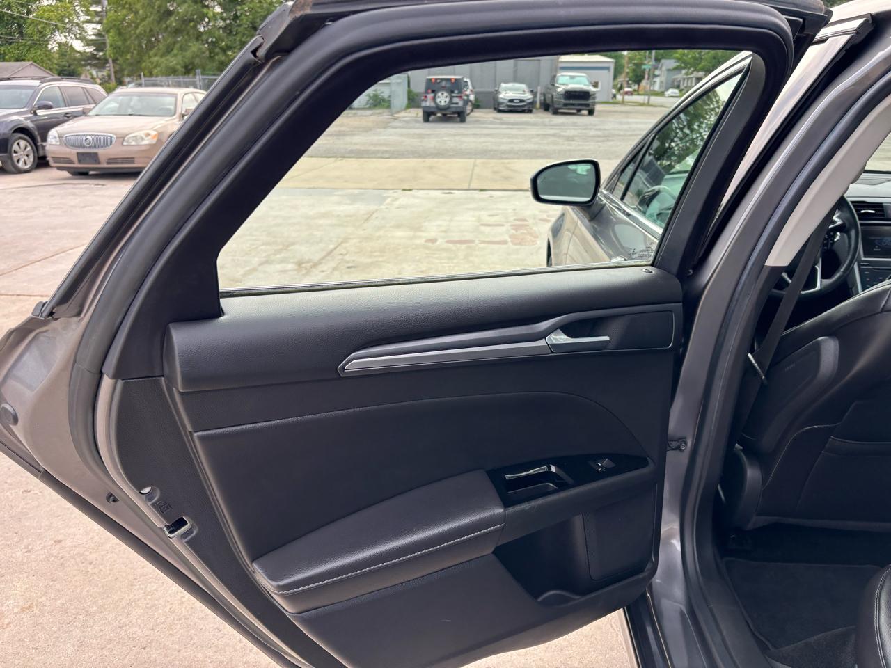 Ford Fusion Titanium AWD 2014