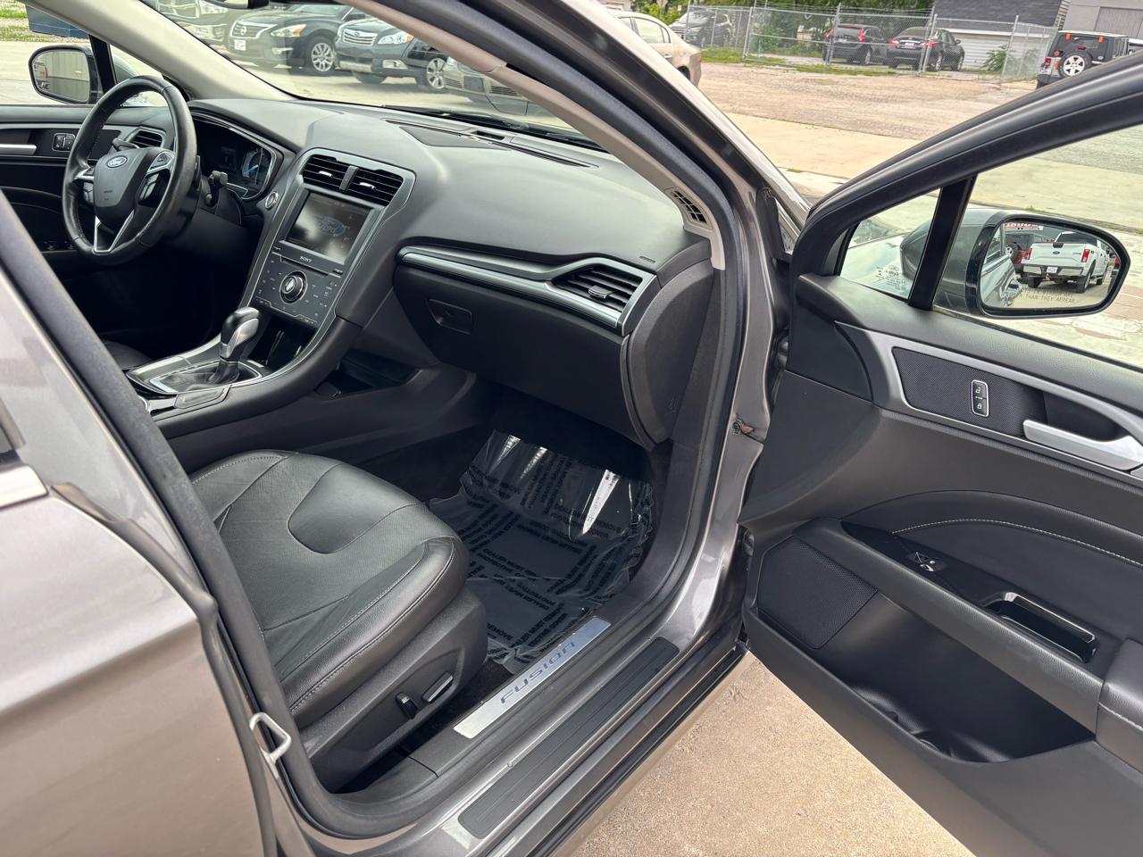 Ford Fusion Titanium AWD 2014