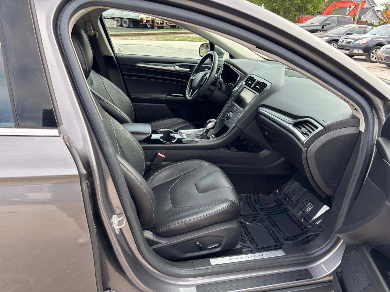 Ford Fusion Titanium AWD 2014