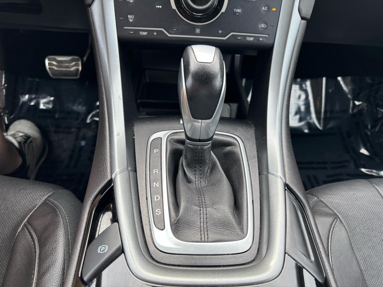 Ford Fusion Titanium AWD 2014