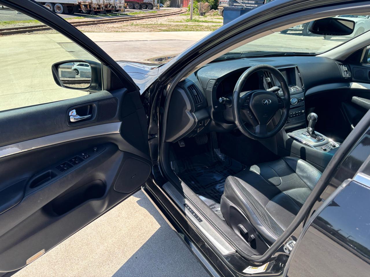 Infiniti Q40 AWD 2015
