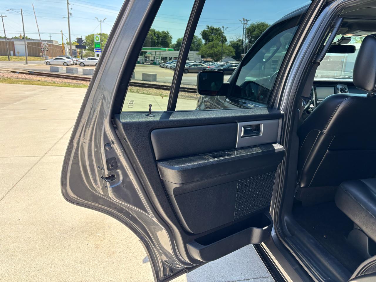 Ford Expedition Limited 4WD 2015