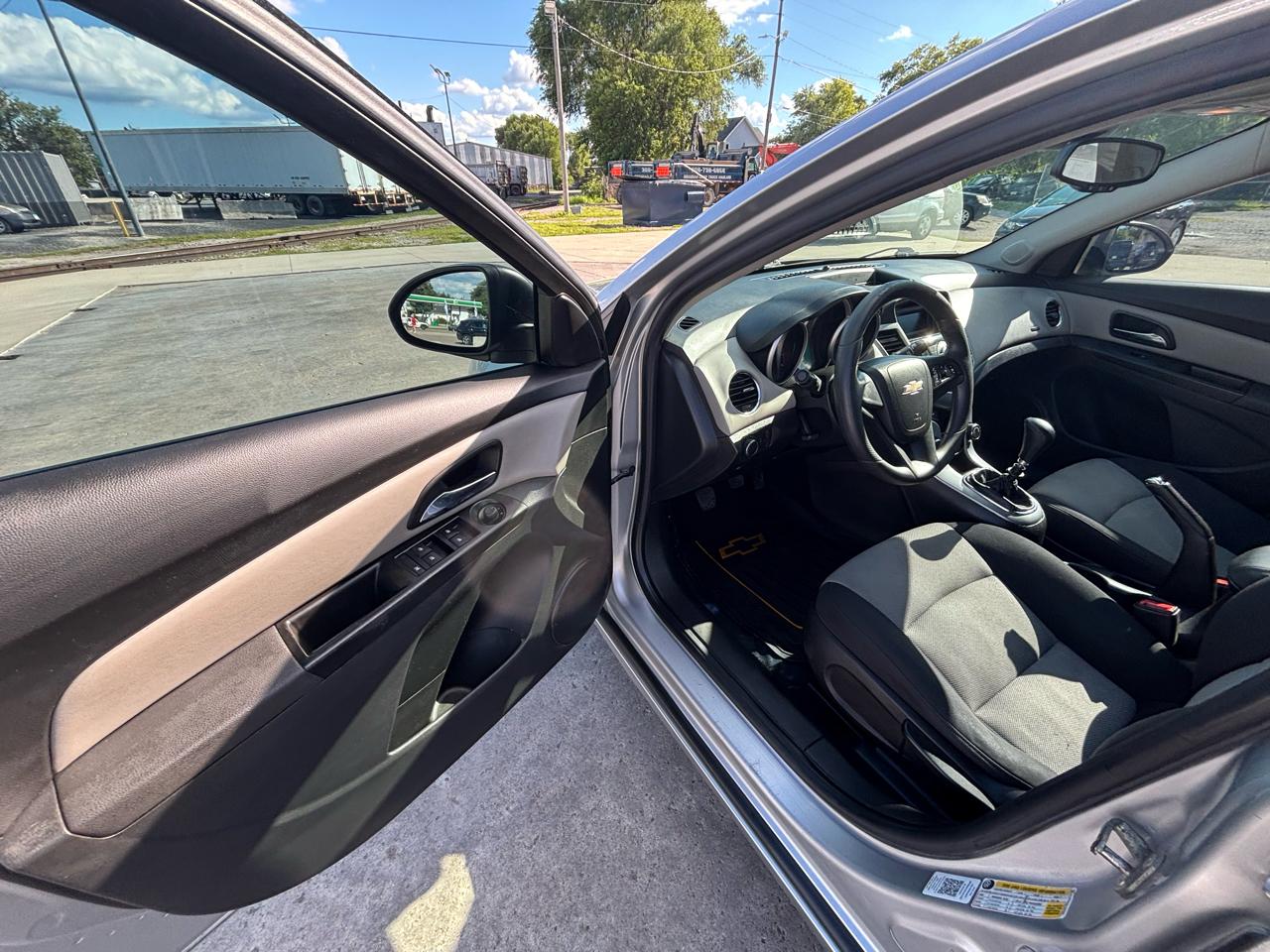 Chevrolet Cruze LS Manual 2014