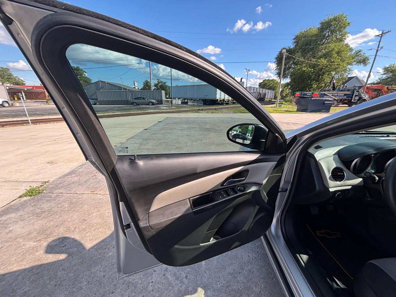 Chevrolet Cruze LS Manual 2014