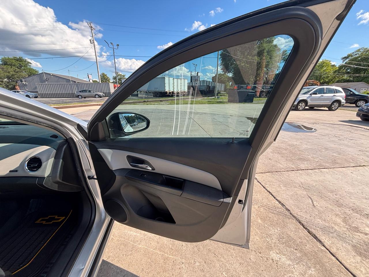Chevrolet Cruze LS Manual 2014