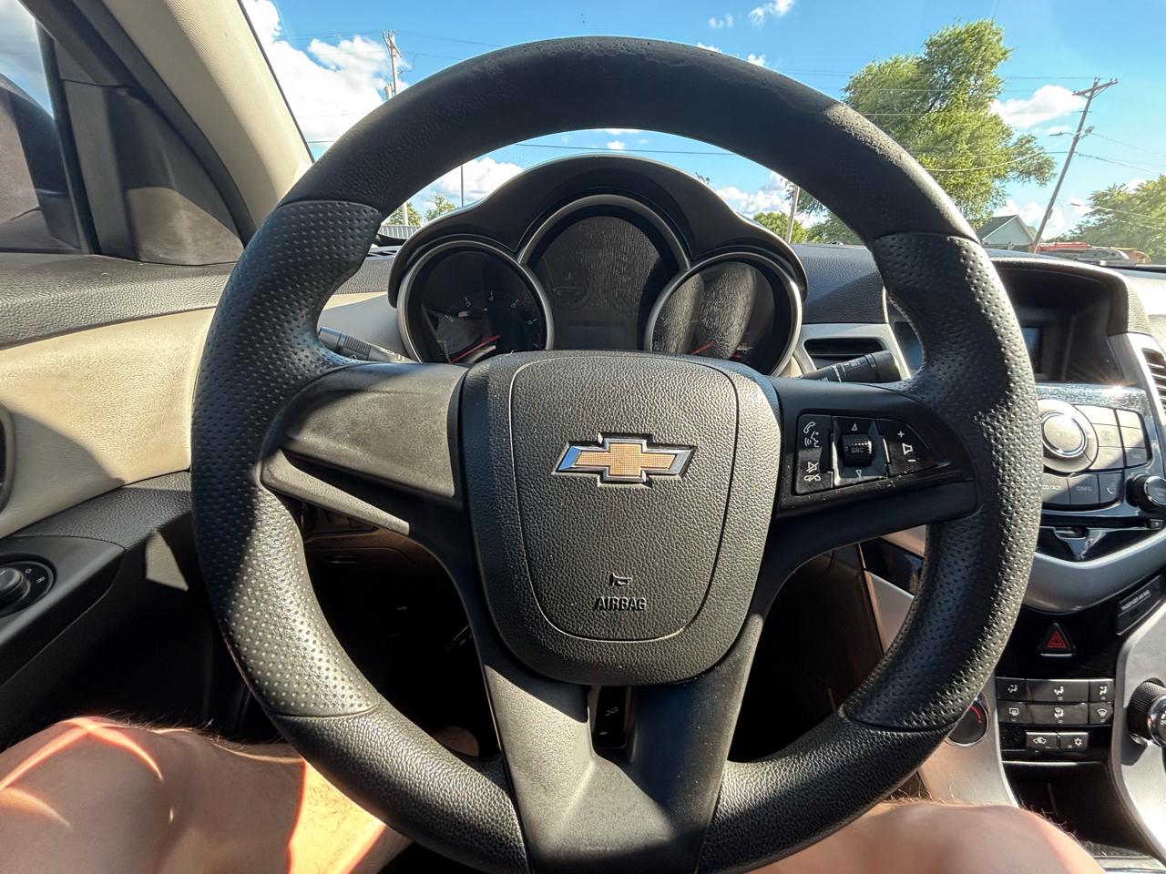 Chevrolet Cruze LS Manual 2014