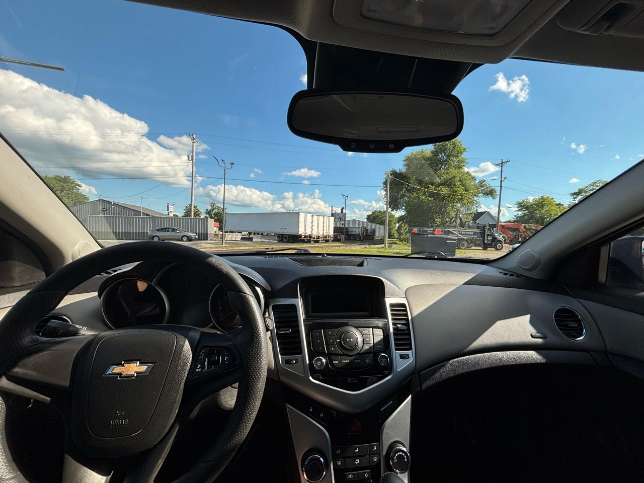 Chevrolet Cruze LS Manual 2014