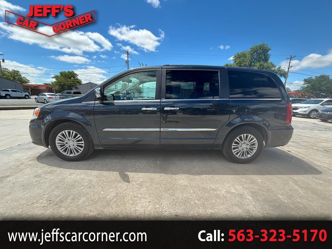 2013 Chrysler Town & Country Touring-L