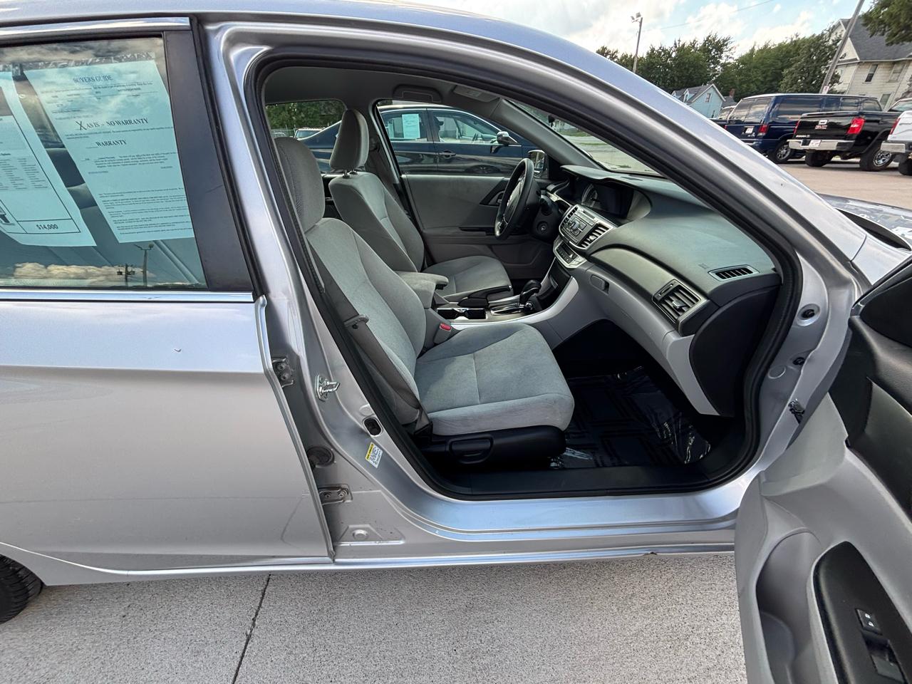 Honda Accord LX Sedan CVT 2013