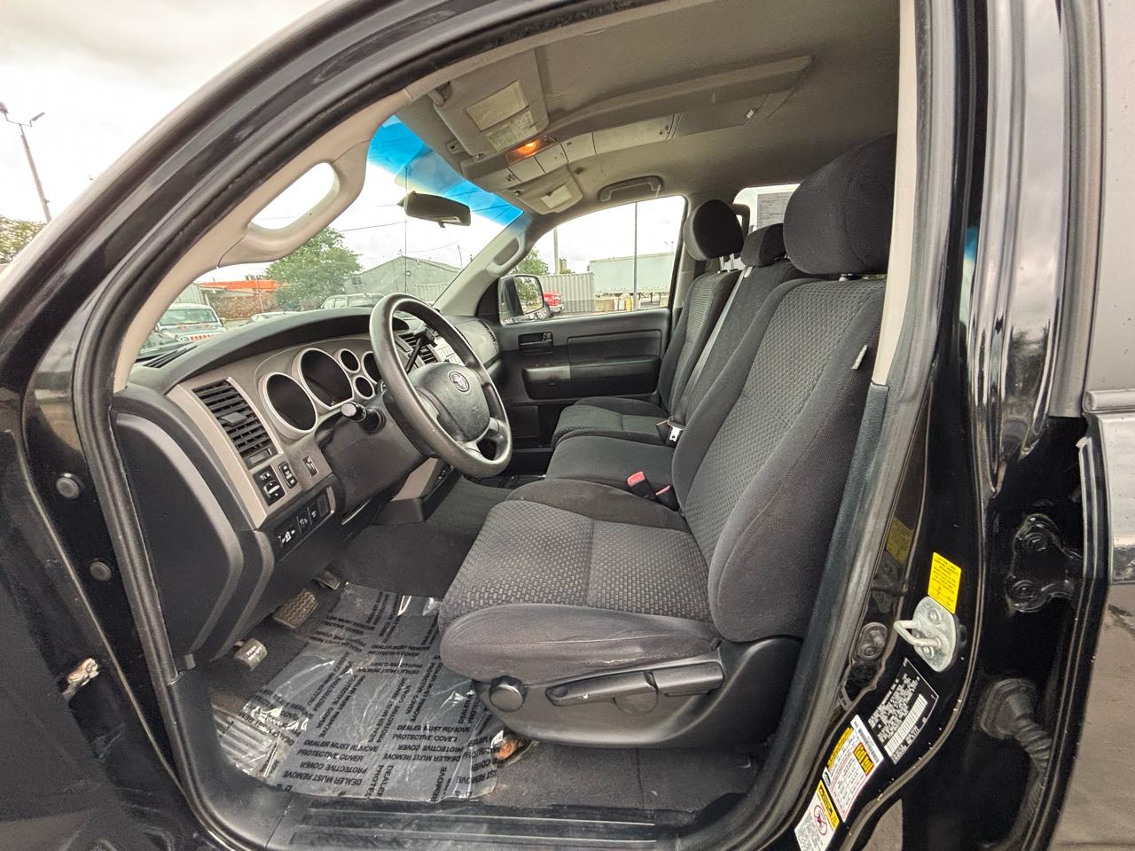 Toyota Tundra Tundra-Grade 4.6L CrewMax 4WD 2010
