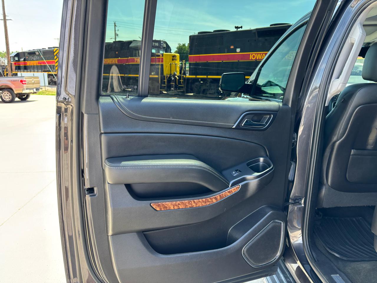 Chevrolet Suburban LTZ 4WD 2016
