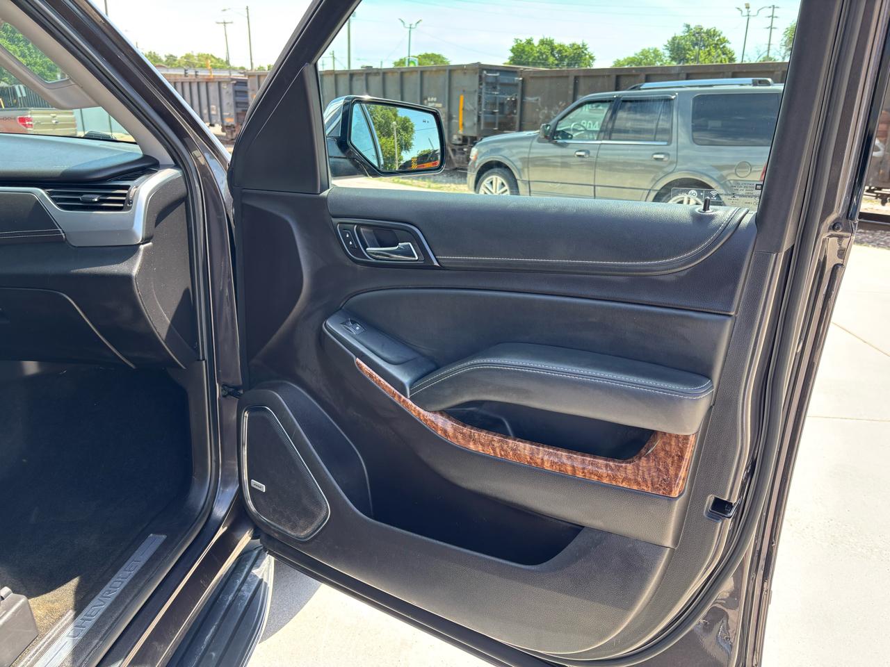 Chevrolet Suburban LTZ 4WD 2016