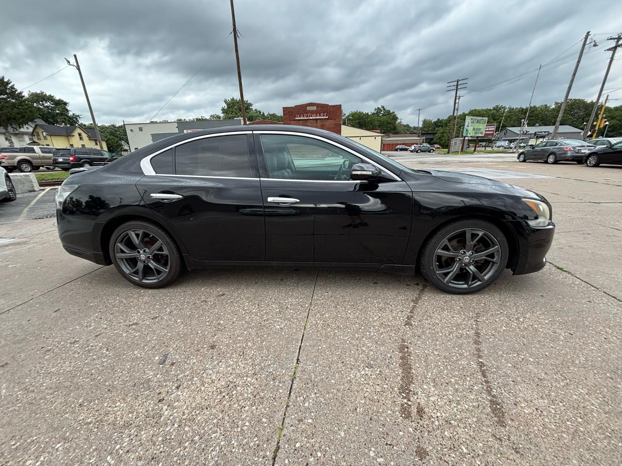 Nissan Maxima SV 2014