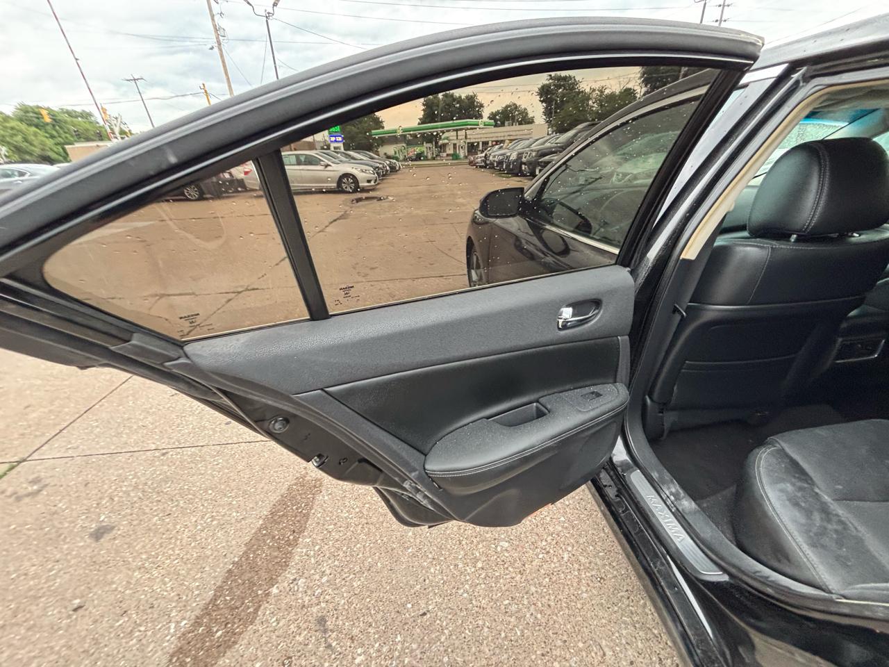Nissan Maxima SV 2014