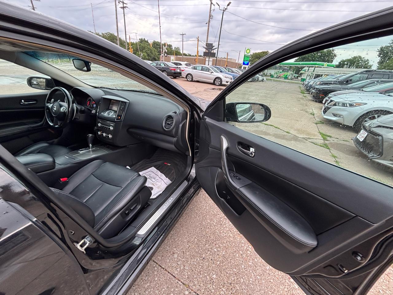 Nissan Maxima SV 2014