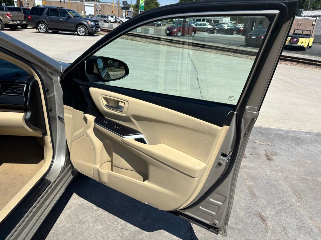 Toyota Camry LE 2016