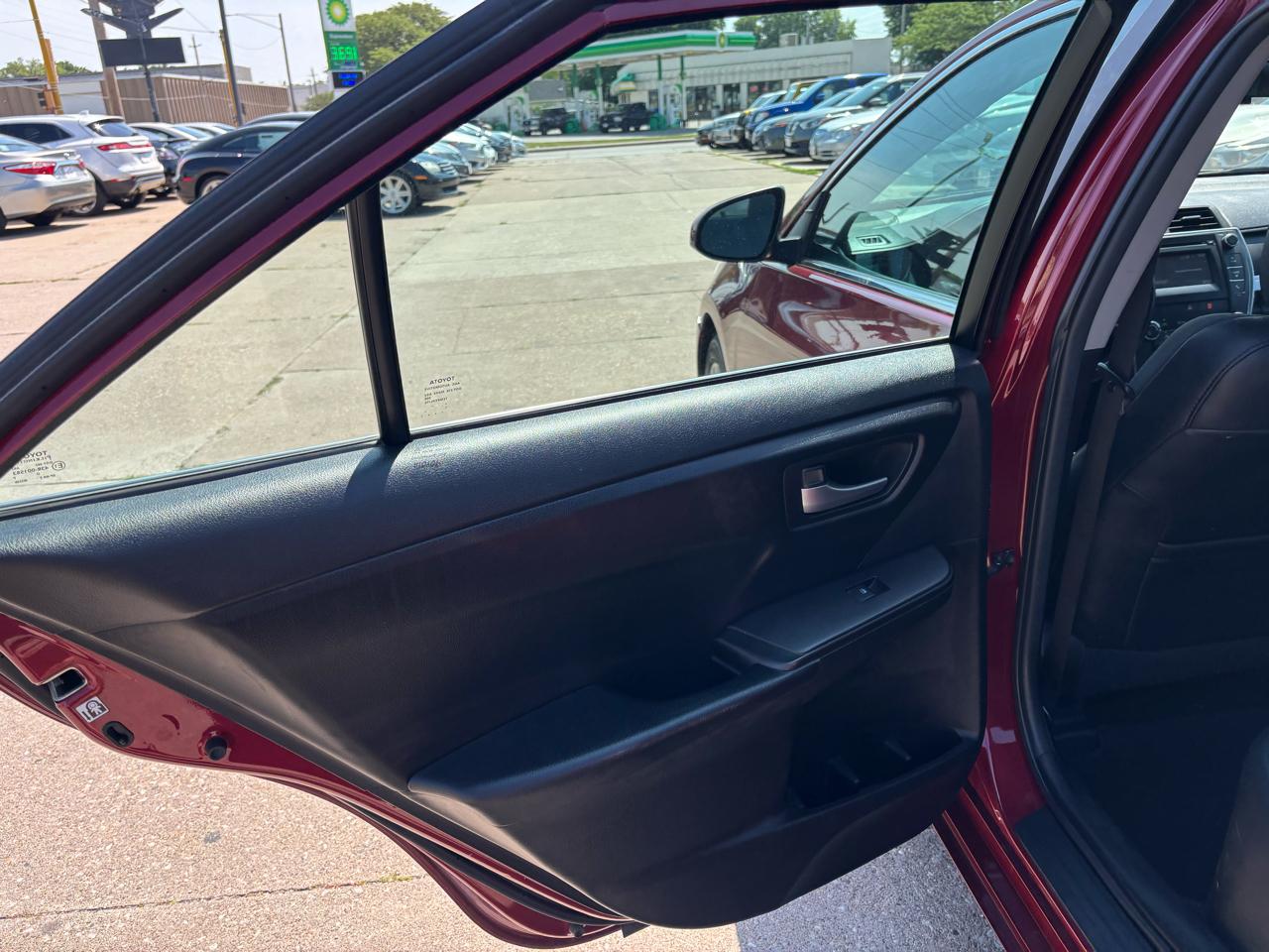 Toyota Camry SE 2016