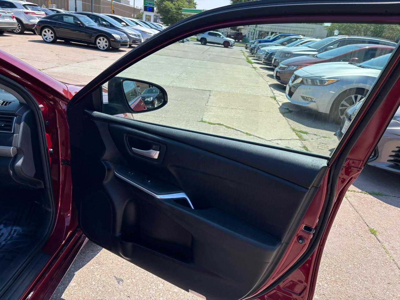 Toyota Camry SE 2016