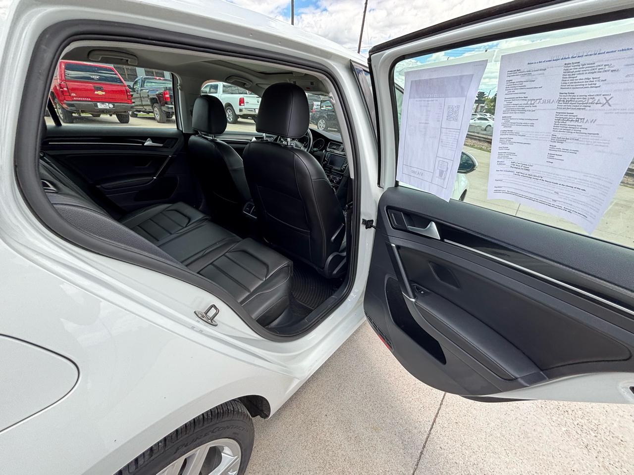 Volkswagen Golf TSI SEL 6A 2017