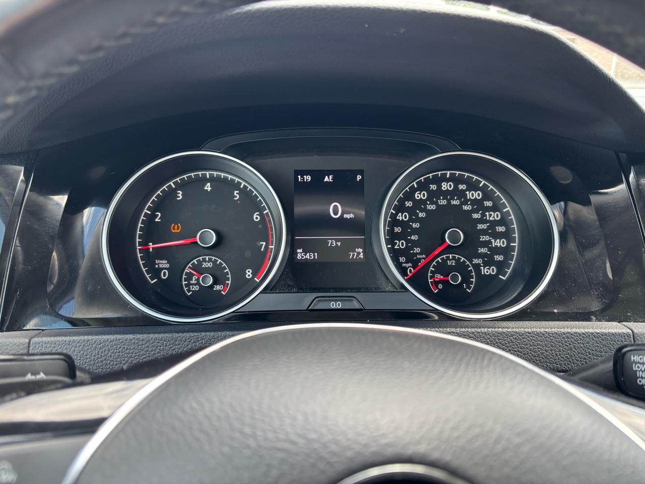Volkswagen Golf TSI SEL 6A 2017