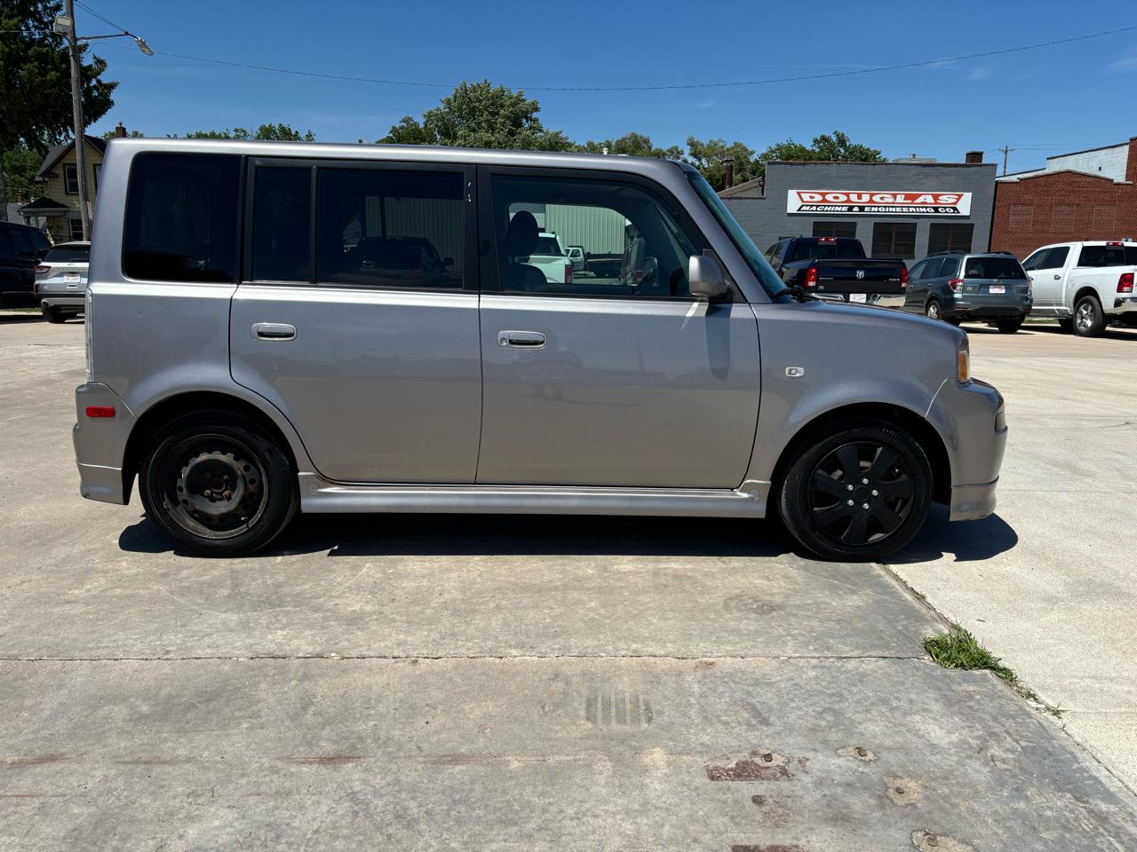 Scion xB Wagon 2006