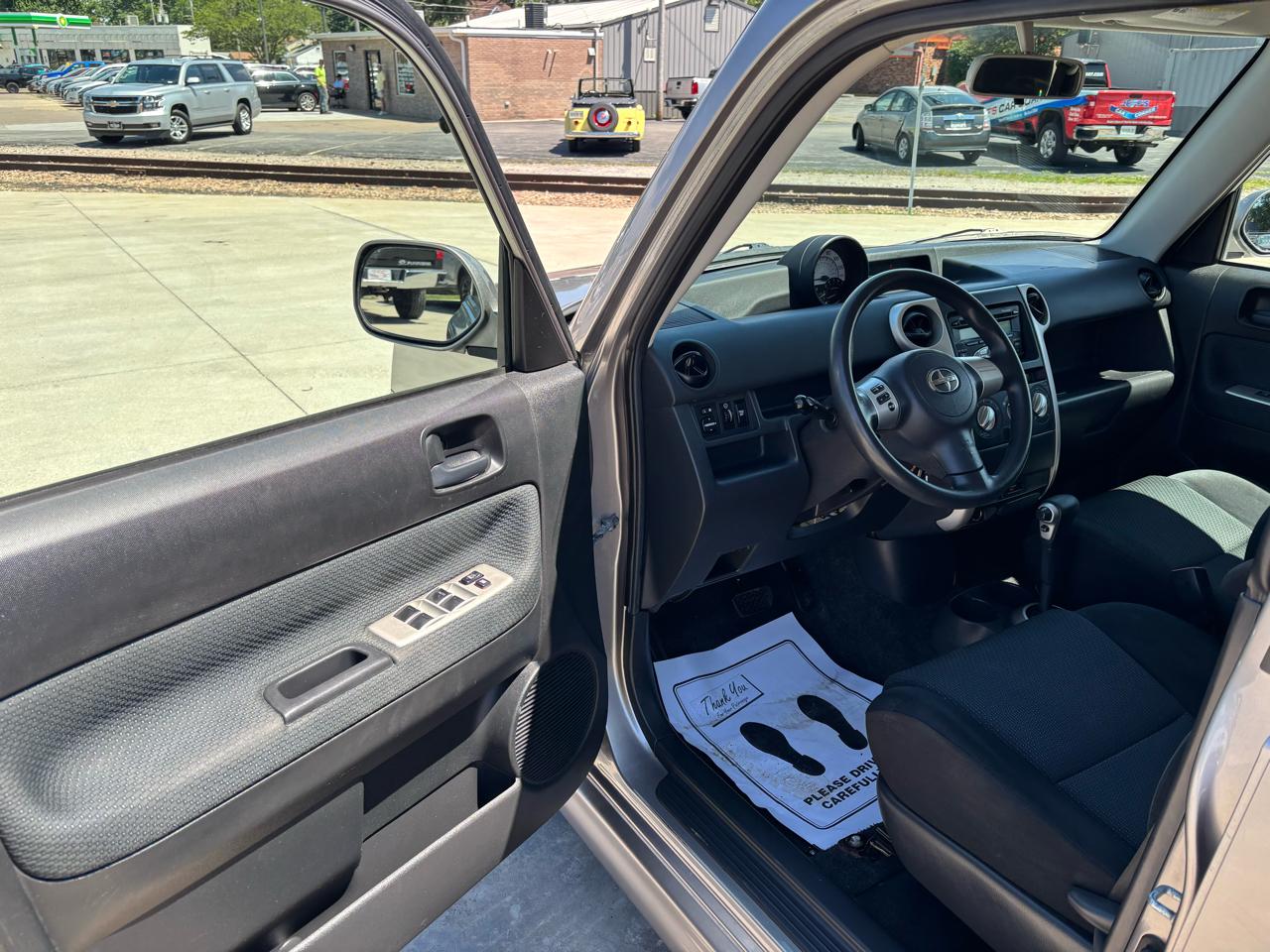 Scion xB Wagon 2006