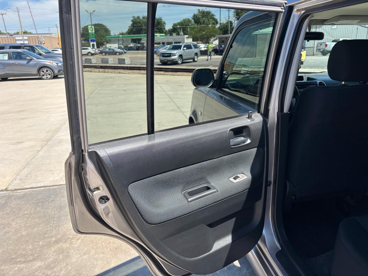 Scion xB Wagon 2006