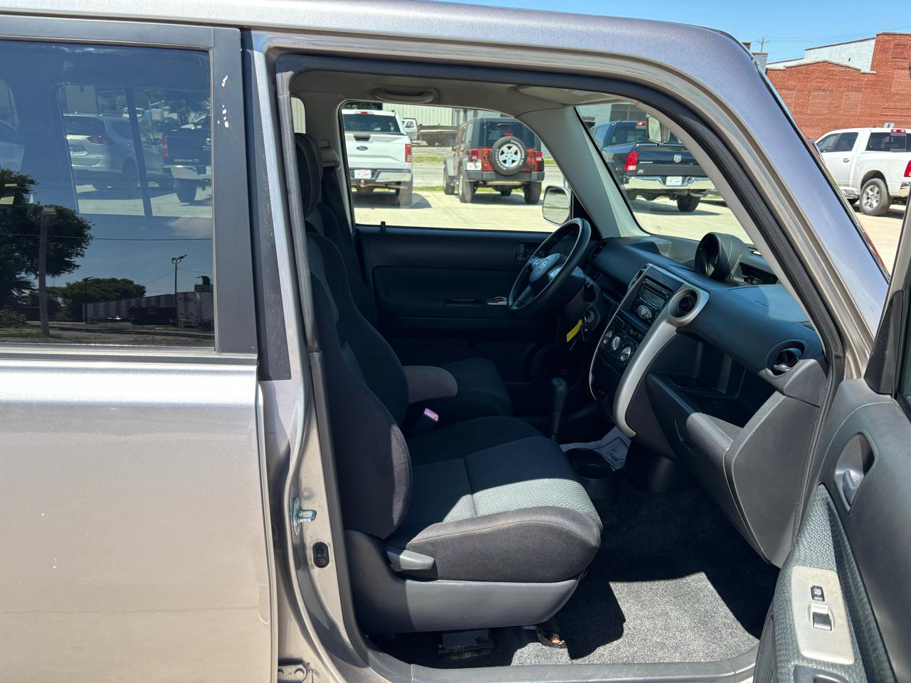 Scion xB Wagon 2006