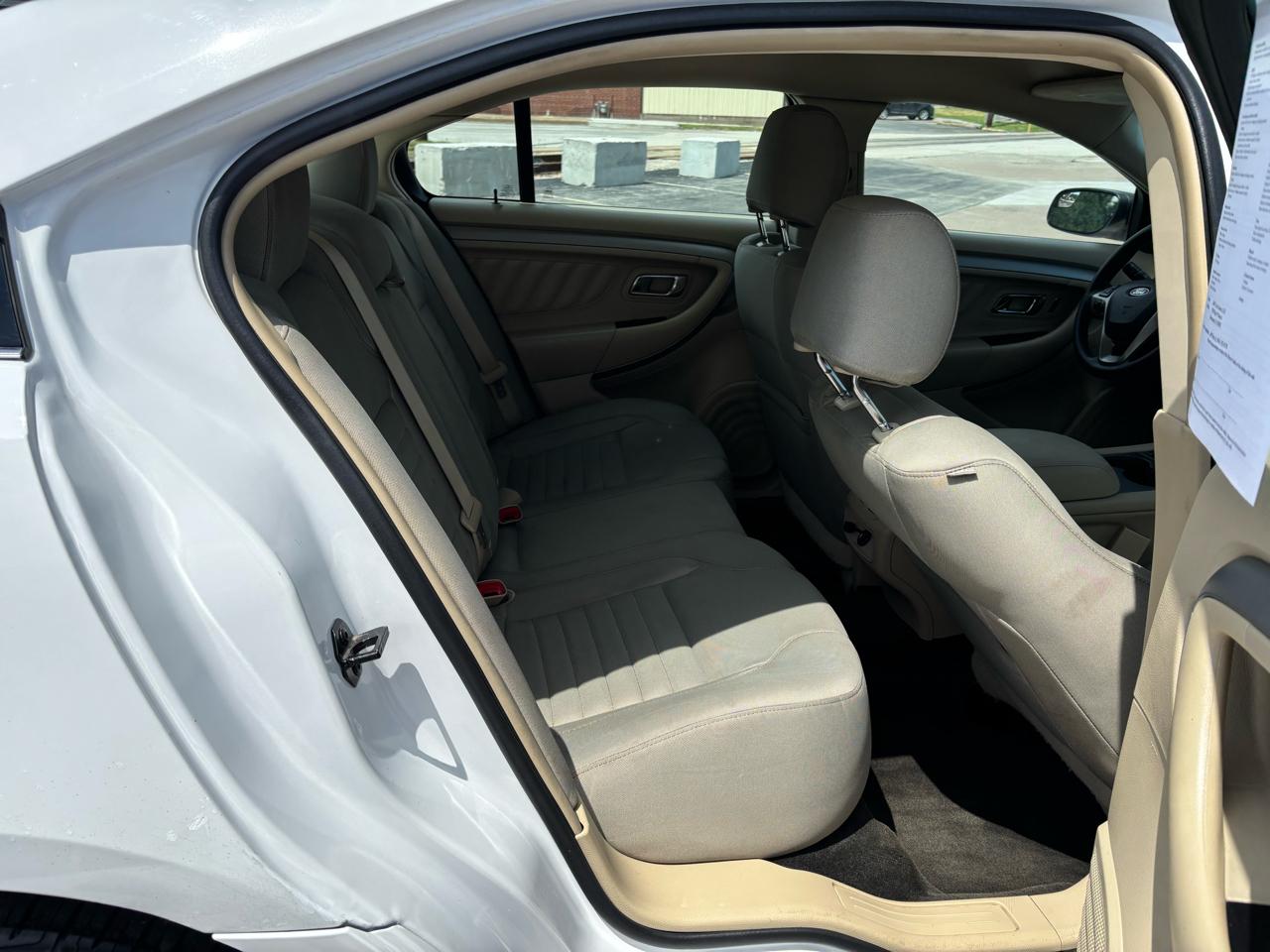 Ford Taurus SE FWD 2018