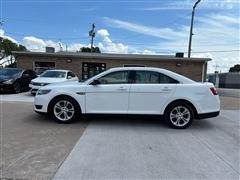 2018 Ford Taurus 