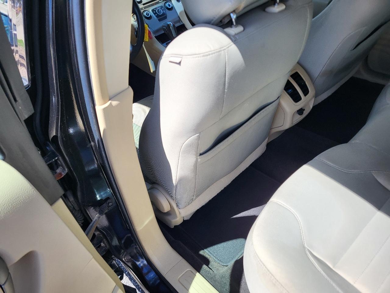 Ford Taurus SE FWD 2014