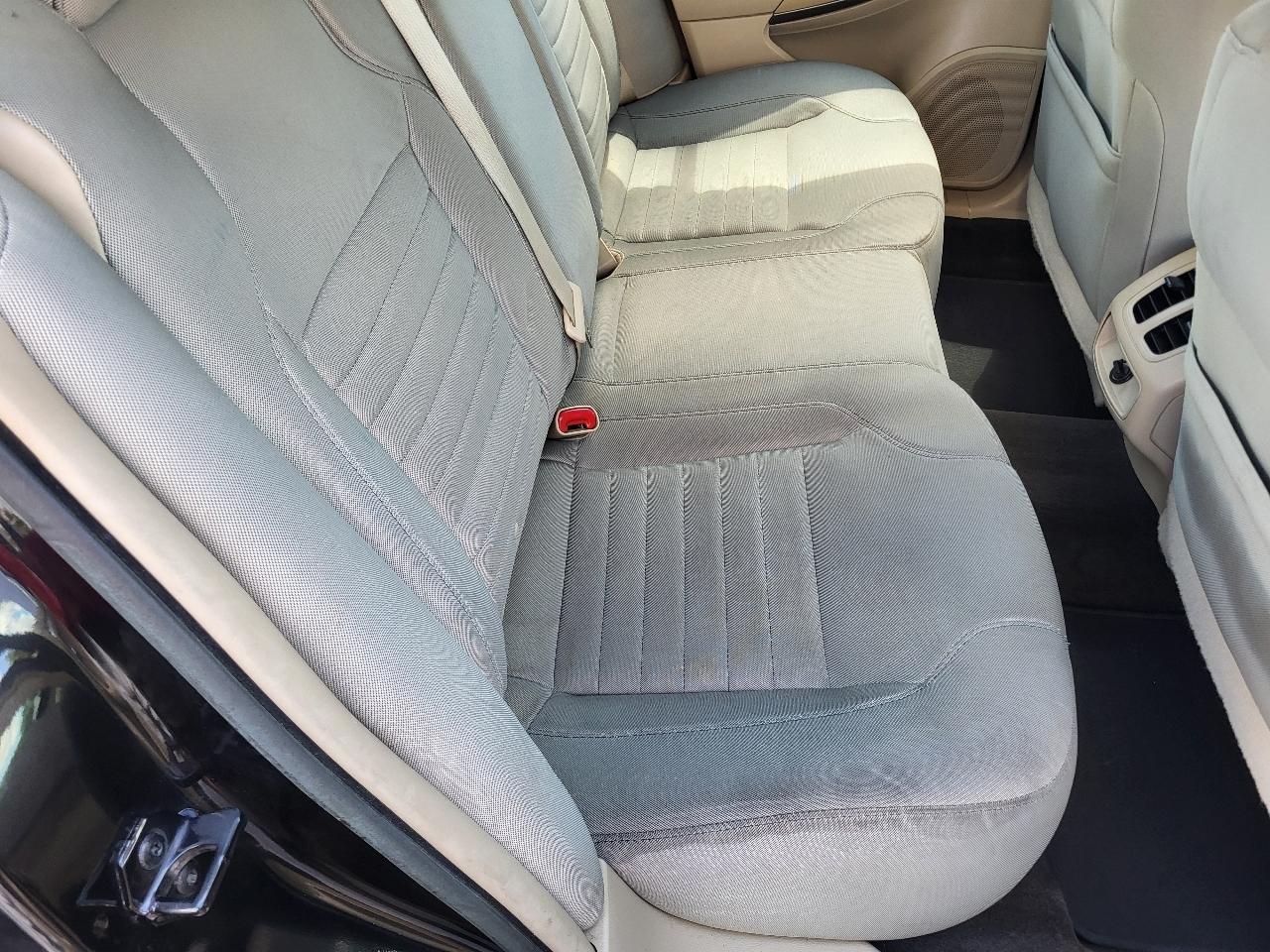 Ford Taurus SE FWD 2014