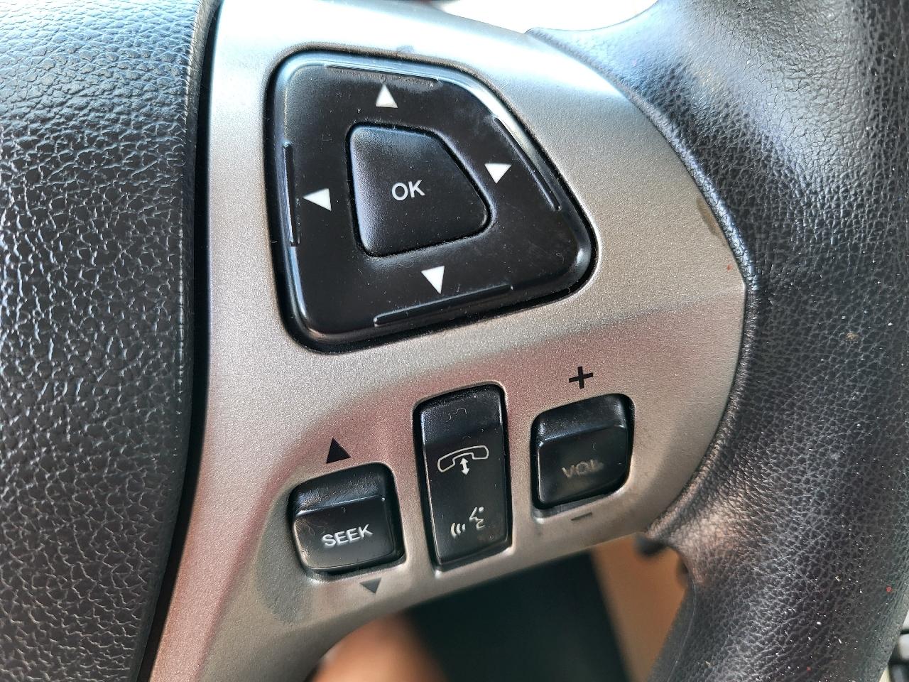 Ford Taurus SE FWD 2014