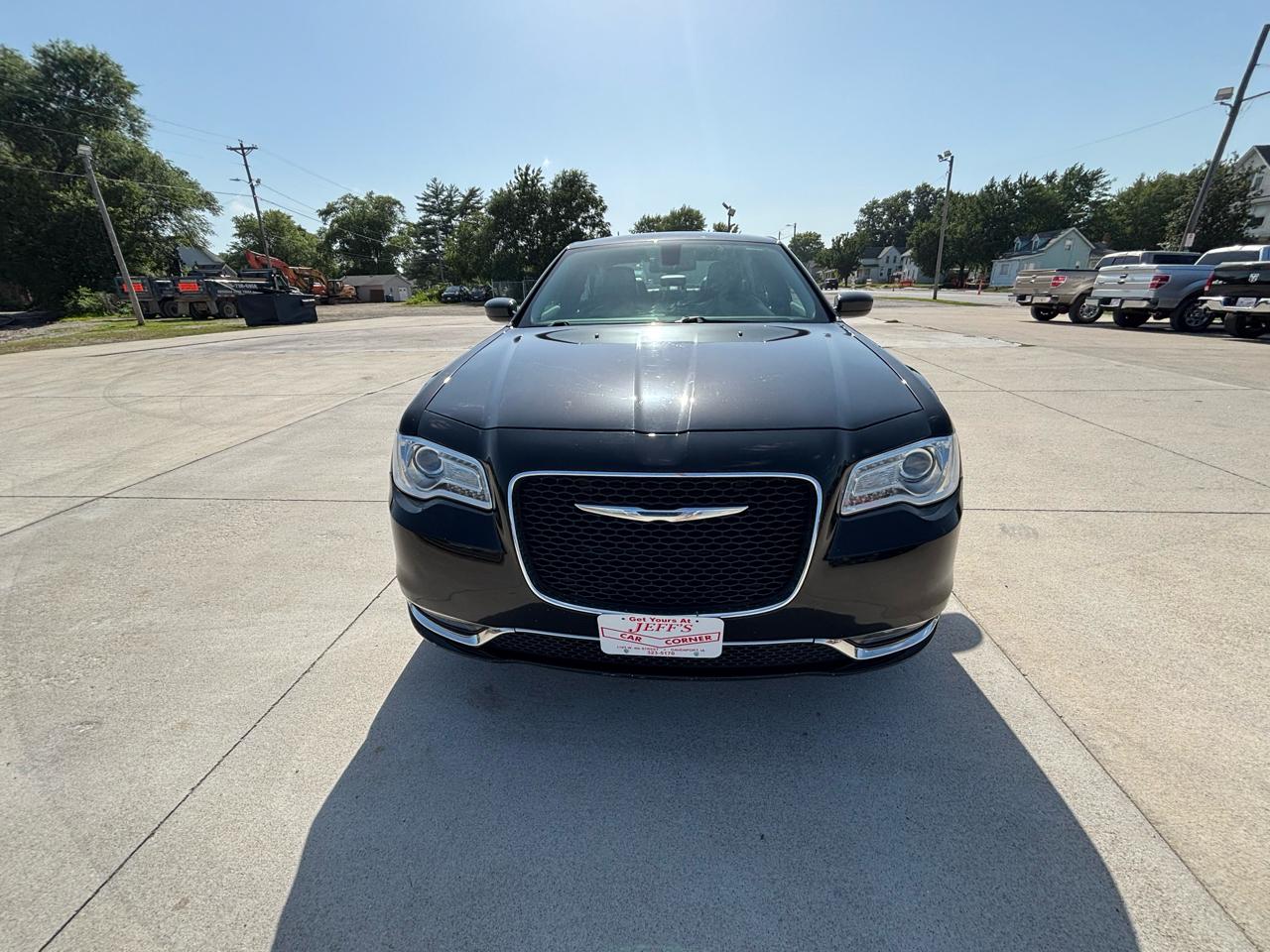 Chrysler 300 Limited AWD 2015