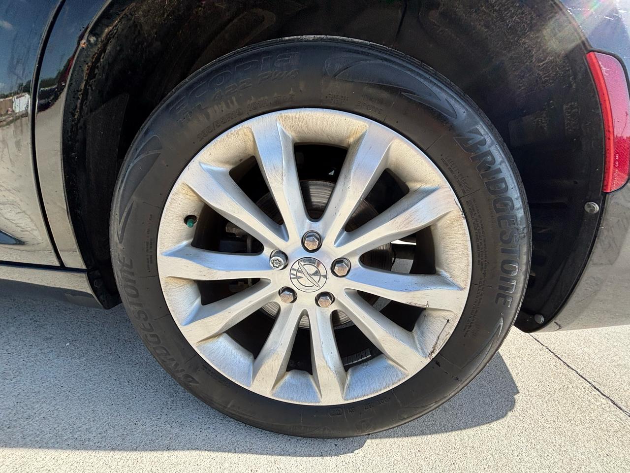 Chrysler 300 Limited AWD 2015