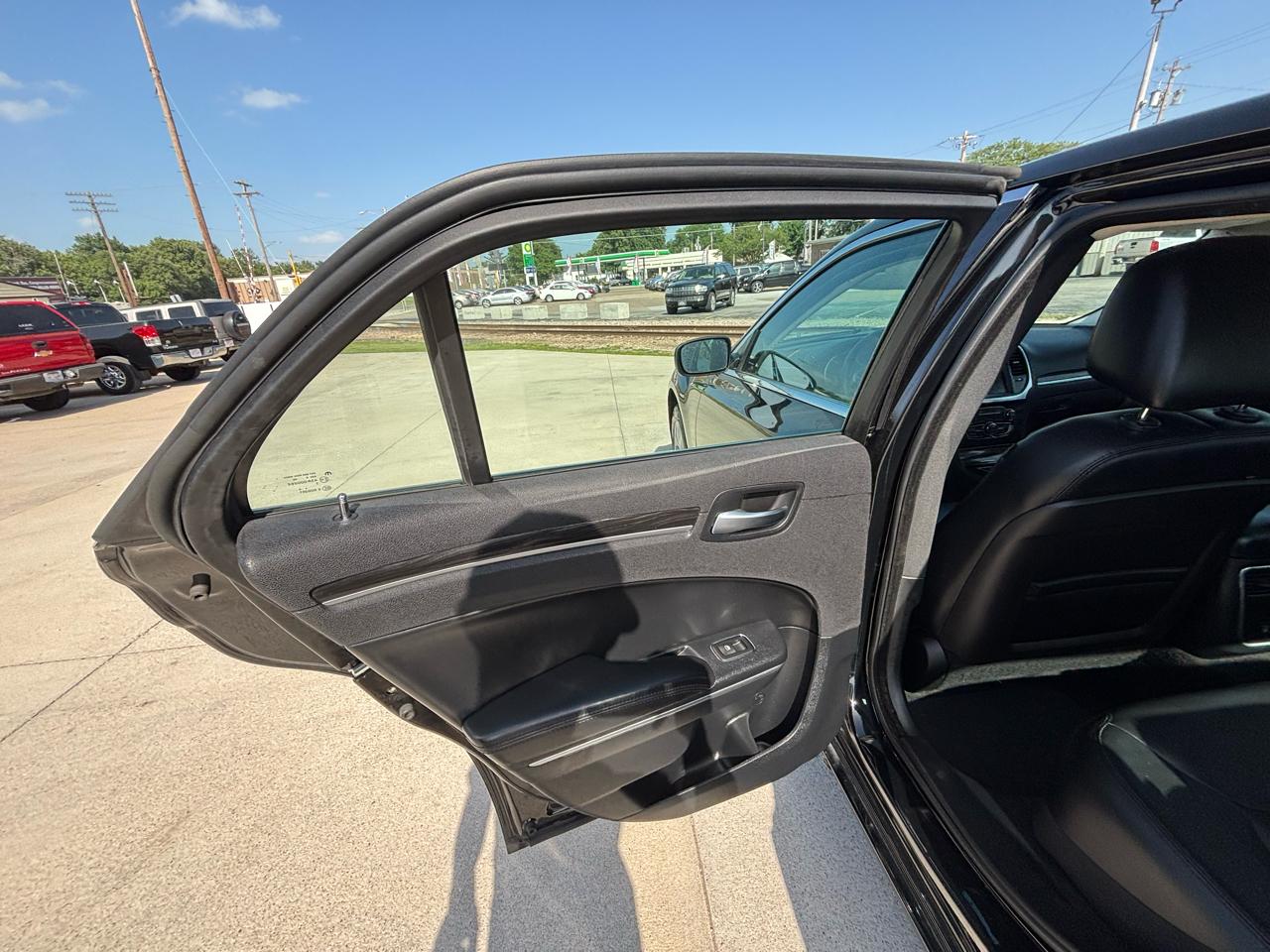 Chrysler 300 Limited AWD 2015