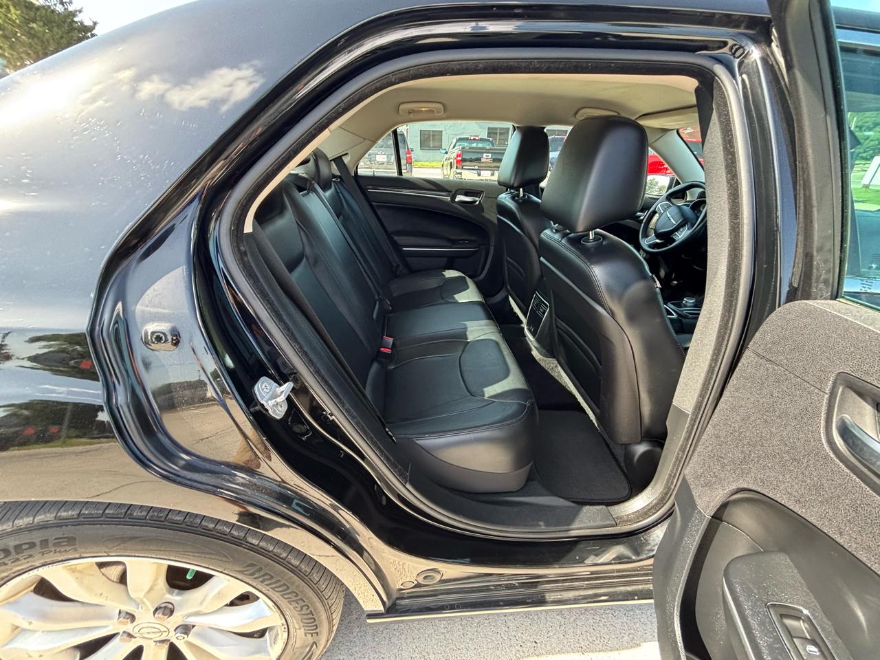 Chrysler 300 Limited AWD 2015