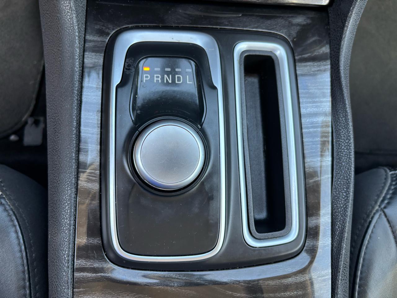 Chrysler 300 Limited AWD 2015
