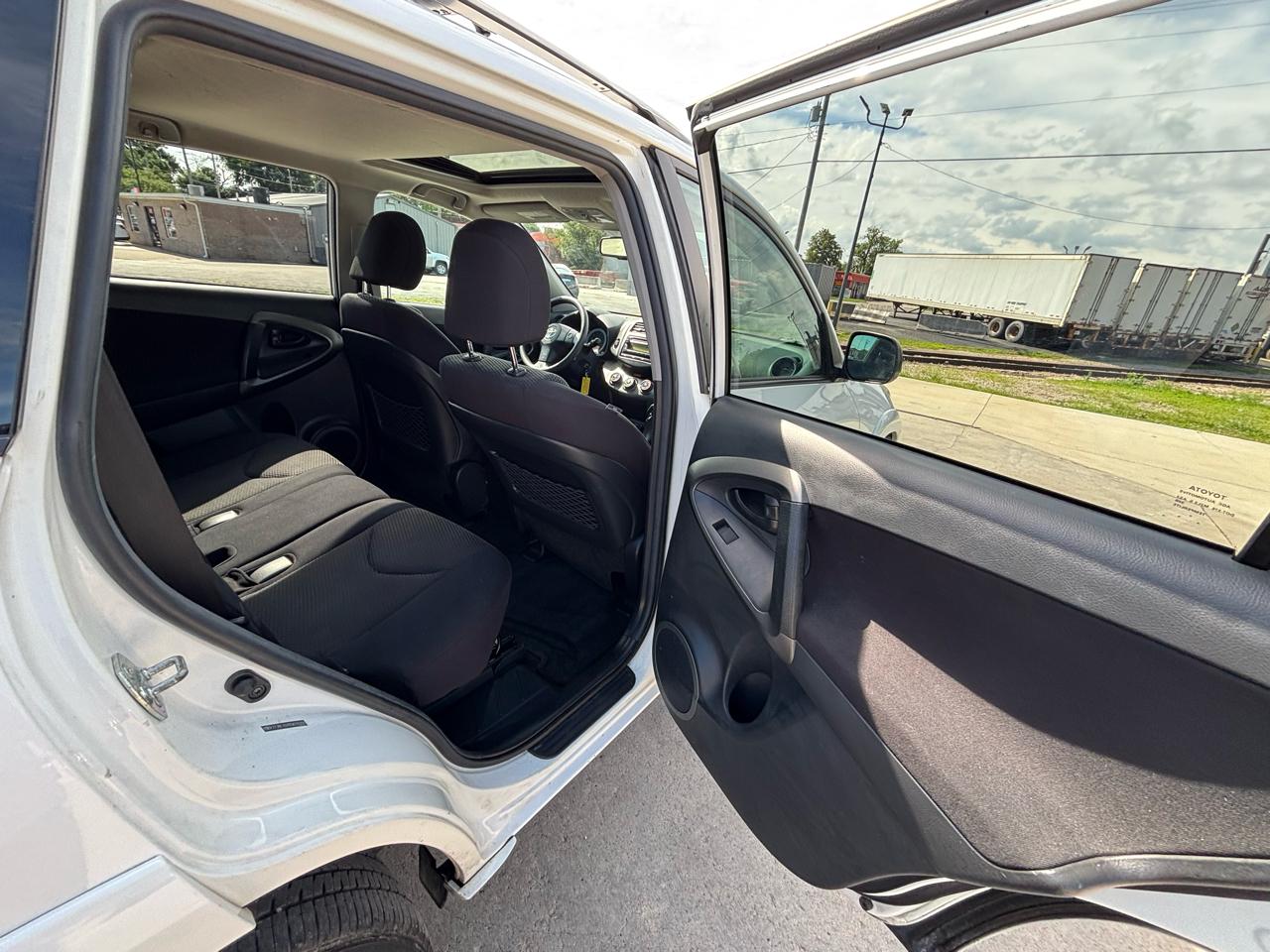 Toyota RAV4 Sport I4 4WD 2012