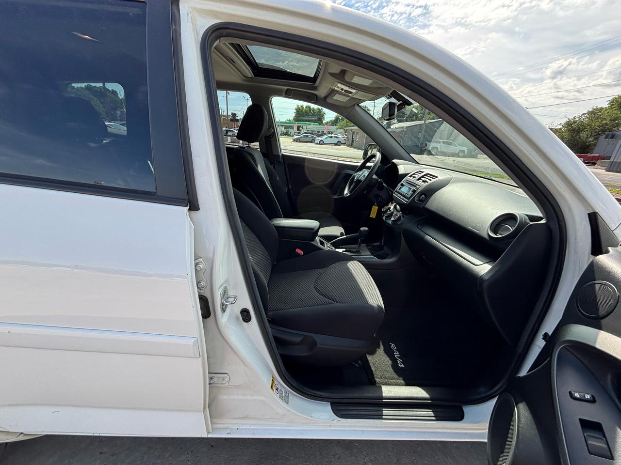 Toyota RAV4 Sport I4 4WD 2012