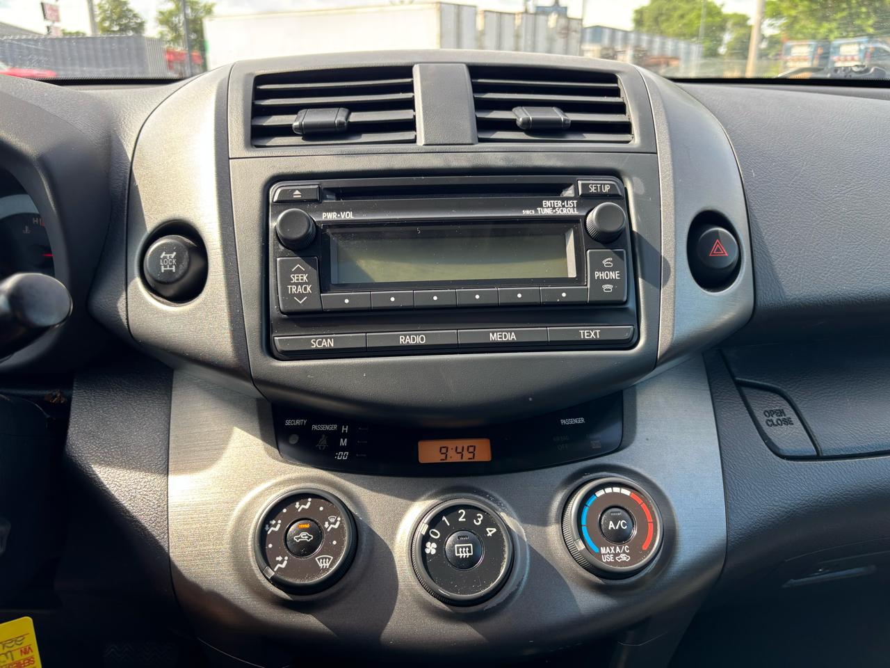Toyota RAV4 Sport I4 4WD 2012