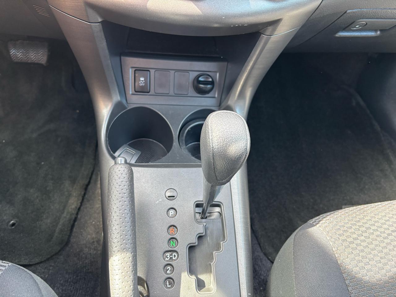 Toyota RAV4 Sport I4 4WD 2012